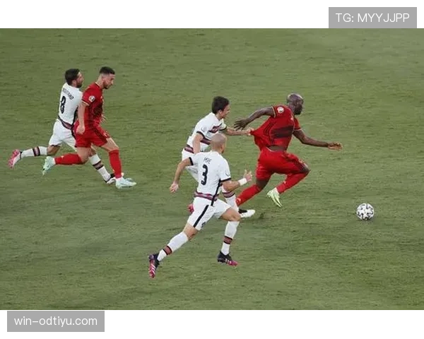 卢卡库与奥巴梅扬射门分布差异：体系驱动下的进攻角色分化